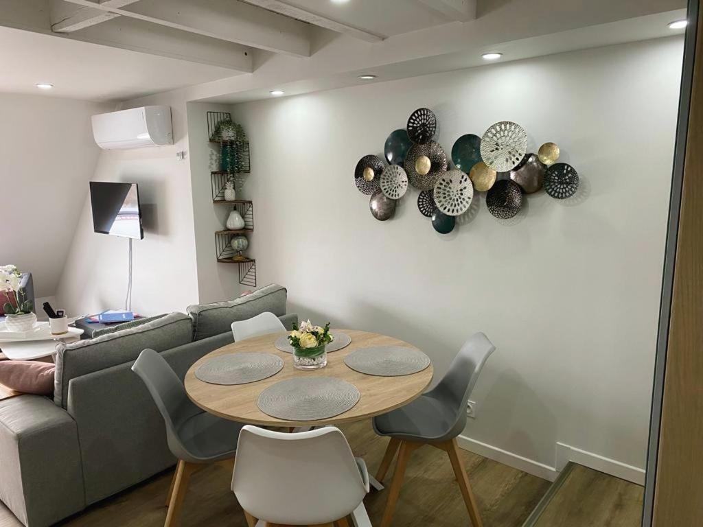 Comfortable Air-Conditioned T3 In The Heart Of Amboise With Parking Space 外观 照片